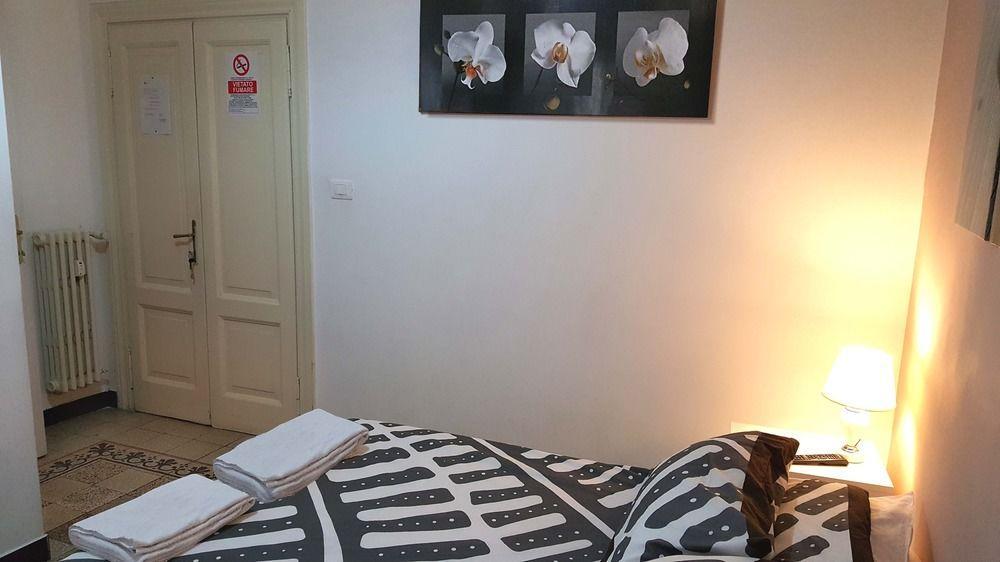 Luna Home Рим Екстериор снимка