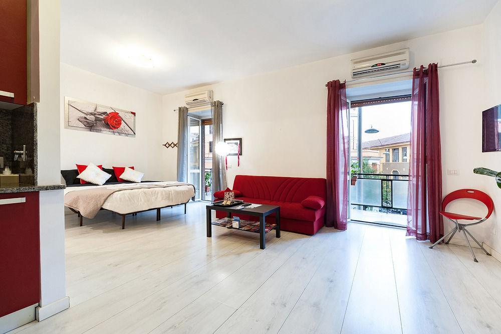 Luna Home Рим Екстериор снимка