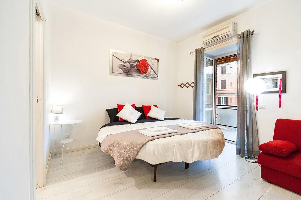 Luna Home Рим Екстериор снимка